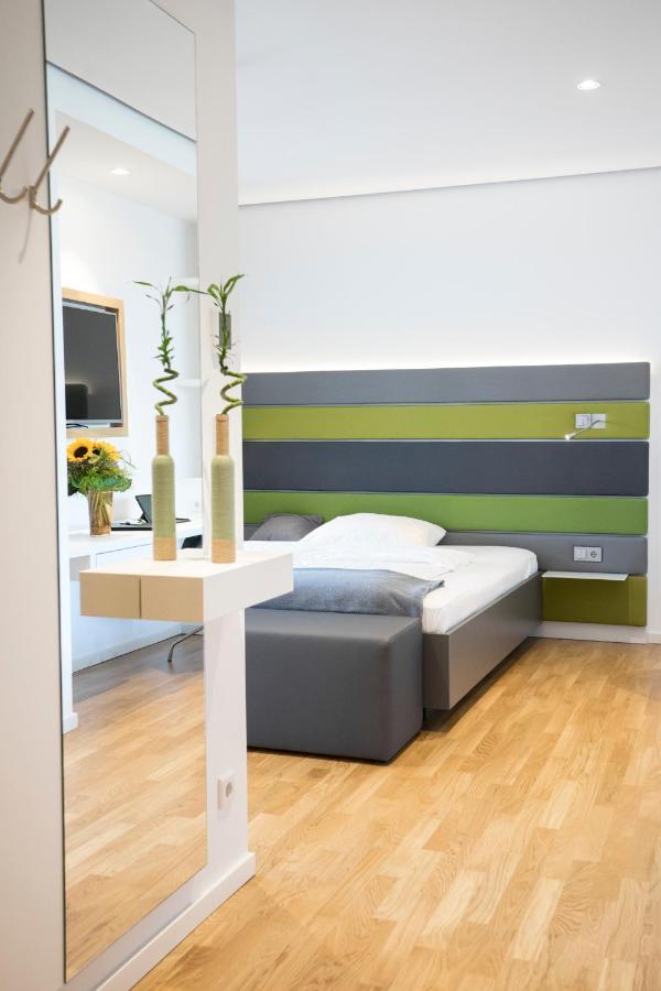 Seven Hotel + Boardinghouse Herzogenaurach Ngoại thất bức ảnh